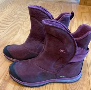 Keen boots